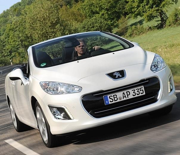 Rechtzeitig genug kommt der neue Peugeot 308 CC für Open-Air-Erlebnisse im Sommer. Foto: UnitedPictures/Auto-Reporter.NET 